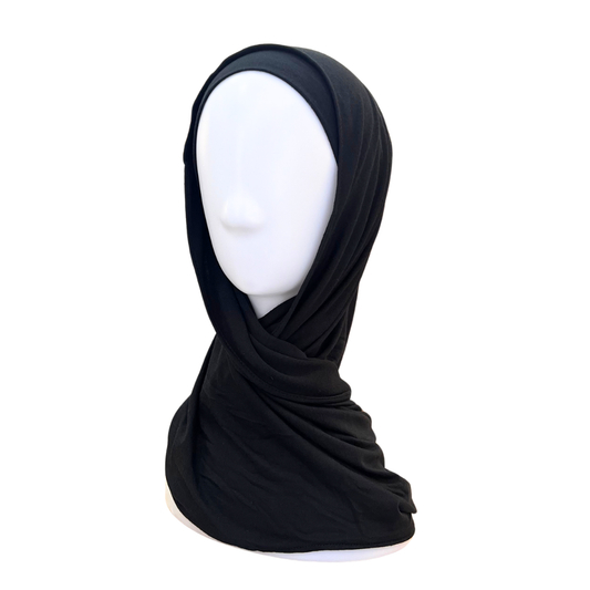 Nure Instant Shawl in Midnight (Black)