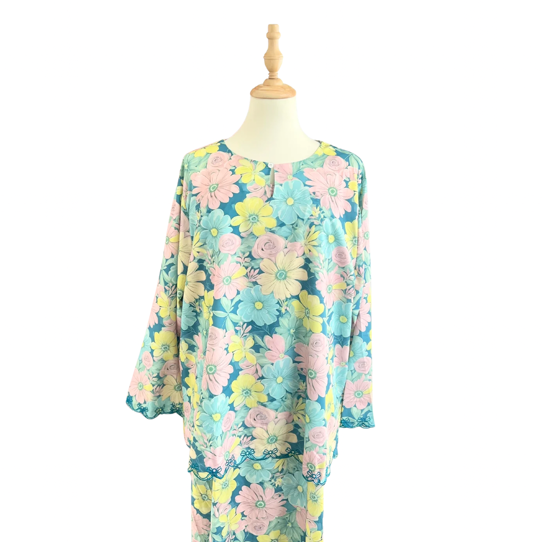 Sofea Kurung Sulam in Mentari