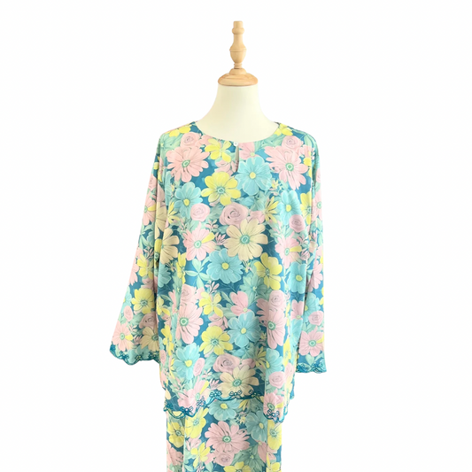 Sofea Kurung Sulam in Mentari