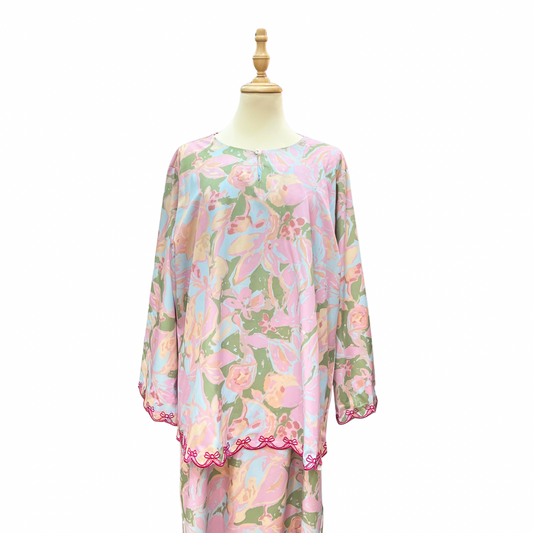 Sofea Kurung Sulam in Rena