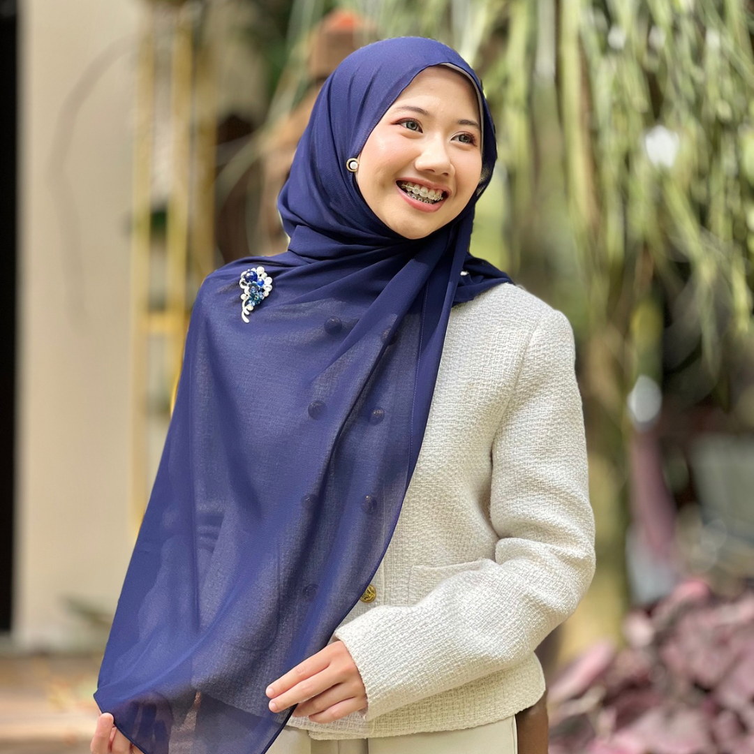 Aluna Plain Shawl